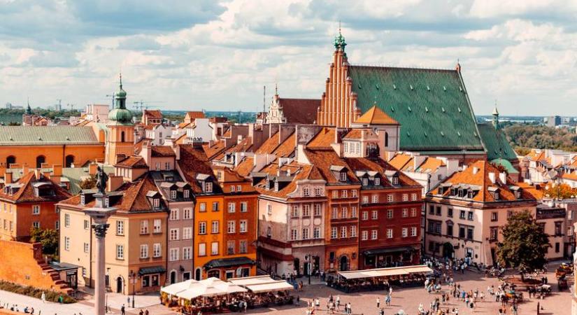 10 ezer forintért eljuthatsz a csodás városba, átszállás nélkül: ezeket fedezd fel Varsóban