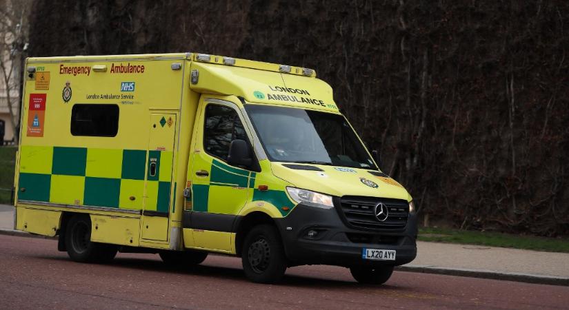 Zsidó szervezet négy mentőautóját gyújtották fel Londonban