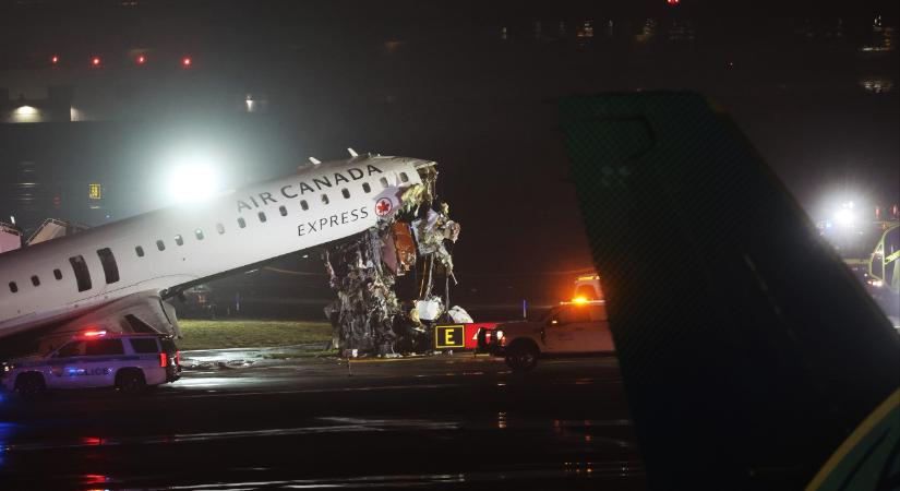 Súlyos balesetet szenvedett egy utasszállító New Yorkban – képek, videó