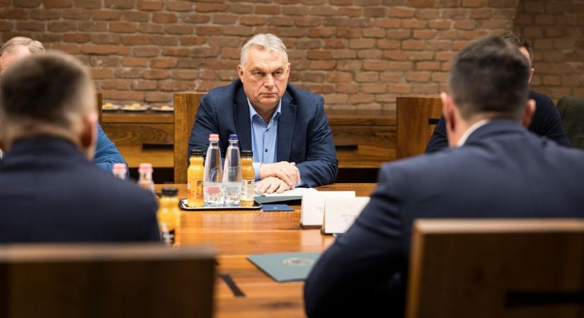 Orbán Viktor megszólalt az évtized politkai botrányában: azonnal utasítást adott Szijjártó Péter lehallgatása miatt – "Súlyos támadás Magyarország ellen"