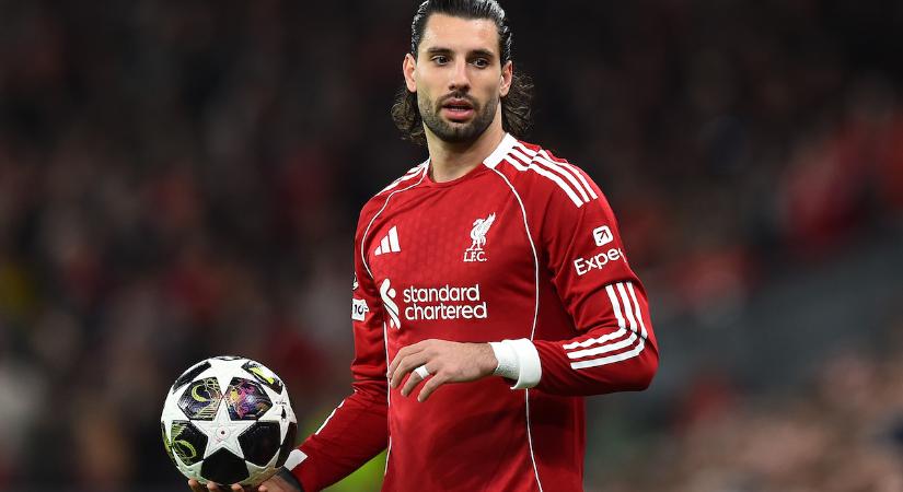 Szoboszlai Dominik felesége és a cseresznyevirágzás: Buzsik Borka mesés helyen mutatta meg kislányuknak a tavasz legszebb fáit