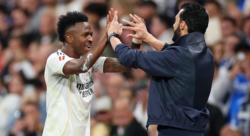 „Szerencsés vagyok, hogy nálunk játszik Vinícius” – Arbeloa nem győzte dicsérni támadóját