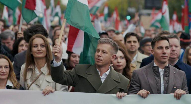 50 ezer néző felett a Magyar Péterről szóló dokumentumfilm