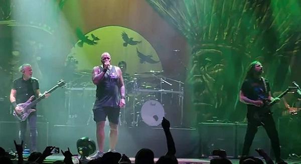 Először játszotta élőben új dalát a Sepultura (videó)