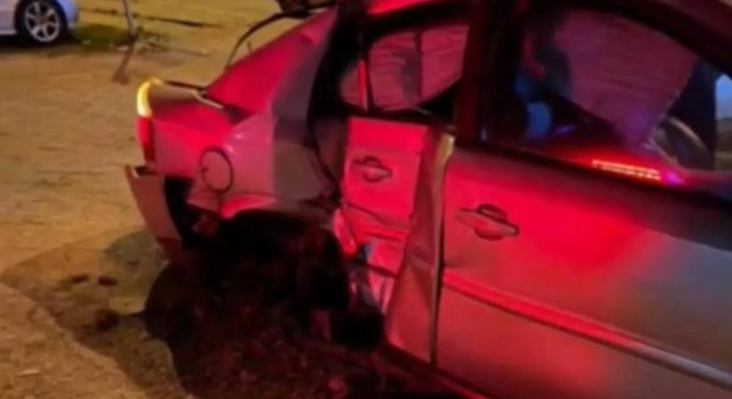 Részegen csapódott oszlopnak Csepelen, majd lelépett: az sem zavarta a sofőrt, hogy barátja súlyosan megsérült