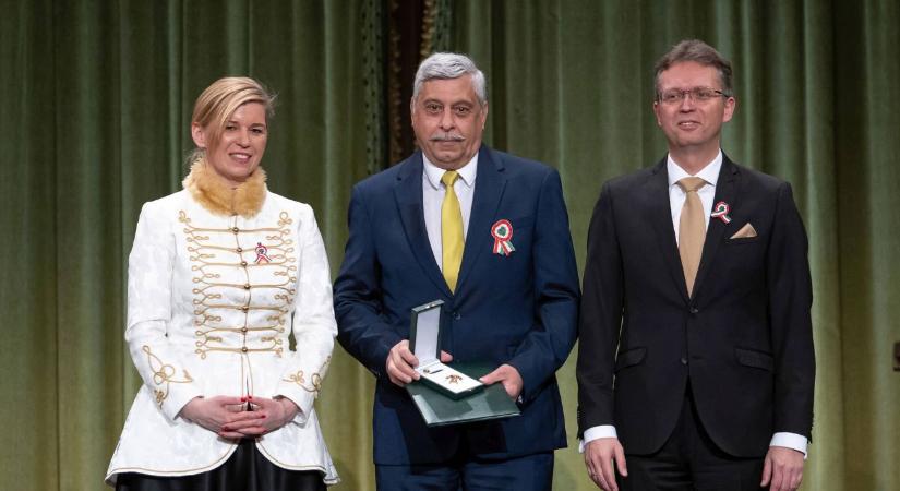 Kerti munkástól a tisztikeresztig: Dr. Palkovics László Amand különleges életútja a virológia csúcsáig