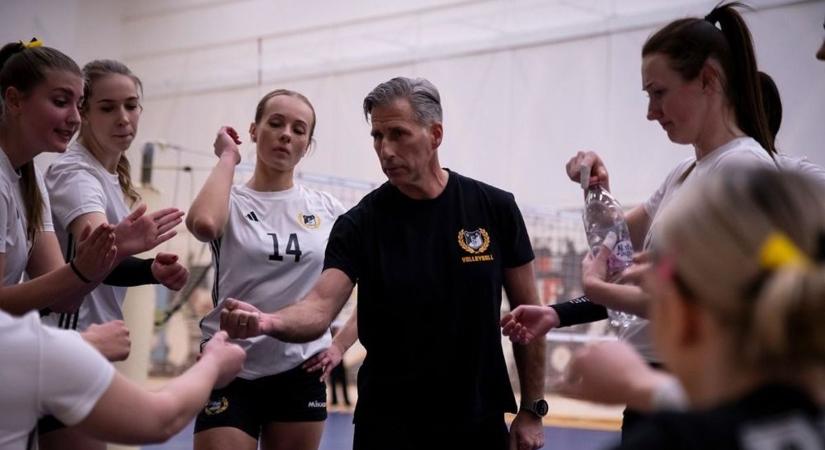 Jól játszottak a DEAC röplabdásai, de elveszítették a meccset