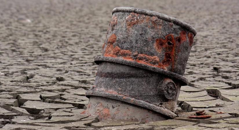 Nem enyhül a feszültség a Közel-Keleten, tovább emelkedett a nyersolaj jegyzése