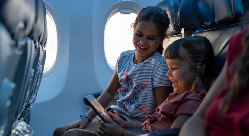 A magyar utasokra is lesújt a szigor – ezért tilthatják ki egy repülőgépről