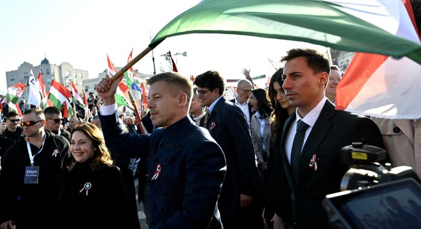 Magyar Péter: Amikor Nagykanizsára érkeztem, a kocsiból kiszálláskor négy-öt férfi támadt rám – videó