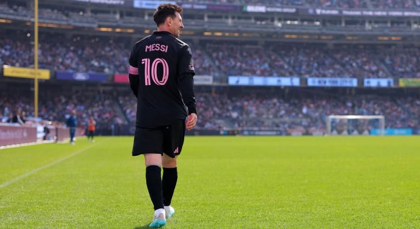 Messi ismét betalált, ezzel újabb legendát utasított maga mögé