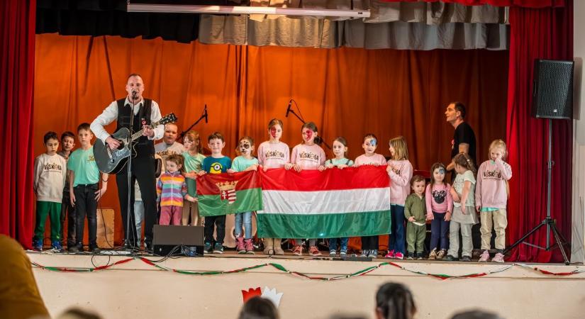 Őrzöm a lángot – családi nap Ipolyvisken