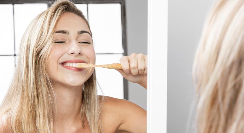 Fogfehérítést ígér a legújabb TikTok-őrület – erre készülj, ha kipróbálod!