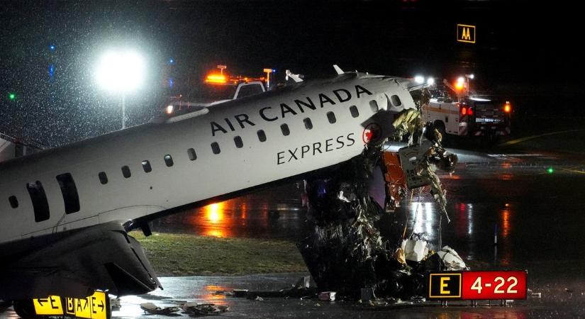 Sokkoló tragédia New Yorkban: utasszállító repülő rohant egy tűzoltóautóba