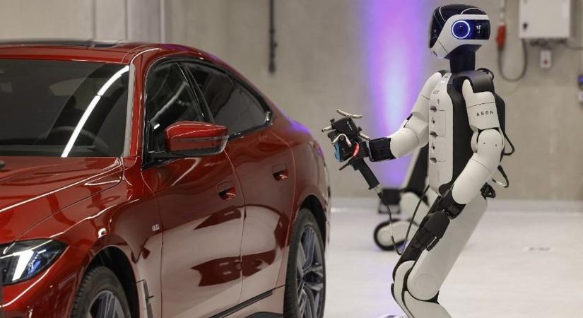 Ha ez igaz, nagyon csúnya világ vár ránk: átvették az irányítást a robotok a gyárakban – "négyszer hatékonyabbak"