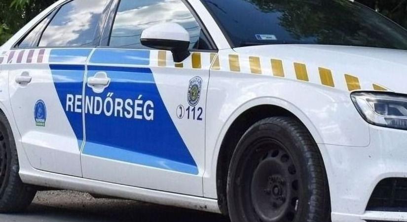 Alsónadrágjából pottyant ki a fehér zacskó – minél tovább kutakodtak, annál nagyobb bajban volt