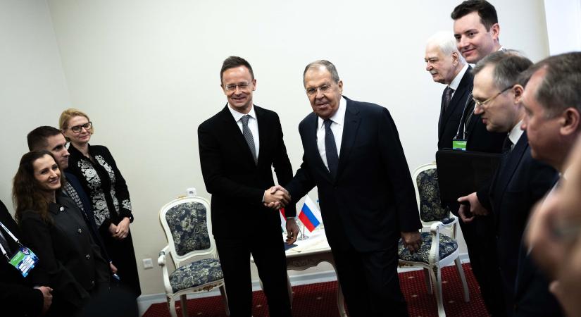 Szijjártót lehallgathatták, Orbán azonnali vizsgálatot rendelt el