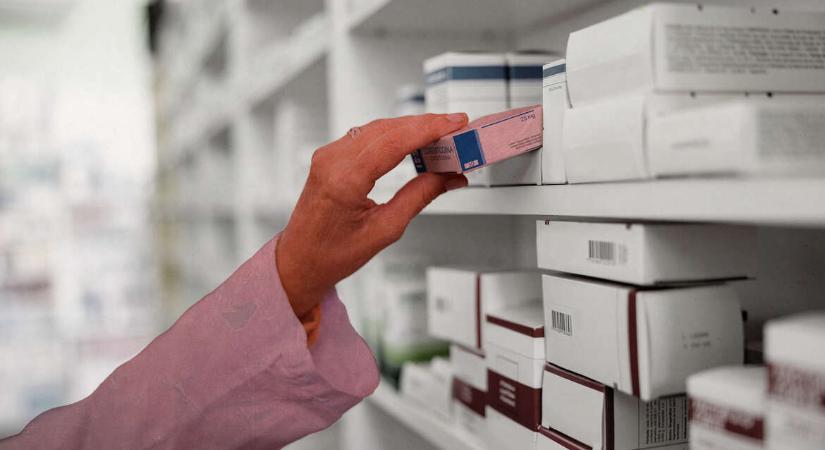 „A patika nézeteivel nem fér össze” – Nem adta ki az esemény utáni tablettát egy dunakeszi gyógyszertár