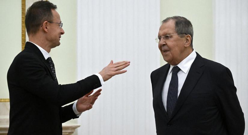 „Nem is tudod, mennyire hálás vagyok, ez a barátság jele” – Panyi Szabolcs közzétette Szijjártó Péter és Szergej Lavrov telefonbeszélgetését