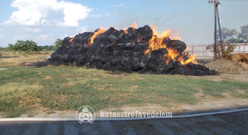 Nyolcvan körbála égett Maroslelén