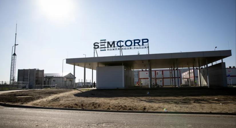 Oldószereket és ipari eredetű vegyszereket talált a Greenpeace a Semcorp debreceni akkuipari üzeme melletti vízfolyásban