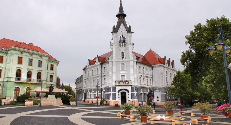 Ipari csarnokba költözik az egyetemi tudás – új pályára áll Kaposvár tudományos élete