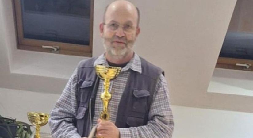 Betegség után második helyen tért vissza a sakktáblához Élő István csornai versenyző