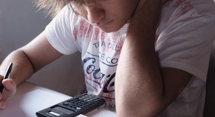 Kezdődik a digitális országos kompetenciamérés A 2025/2026-os tanévi digitális országos kompet