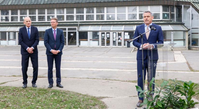 Alapjaiban újul meg a Szent István Campus sportcsarnoka