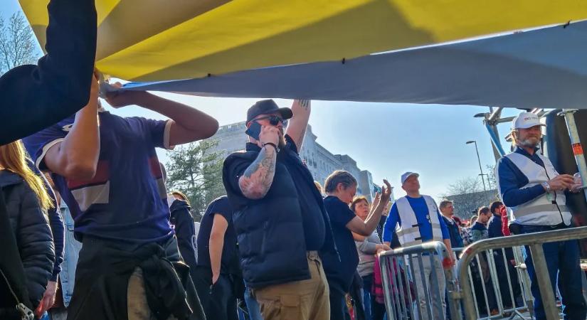 Russian-style shadow campaign appears to be behind Fidesz, executed rather amateurishly so far