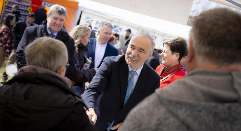 Az Agrárminisztérium megkezdte egy új állami eredettanúsító védjegy elkészítését