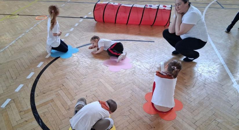 Izgalmas akadálypályákon versengtek a nagycsoportos óvodások (galéria)