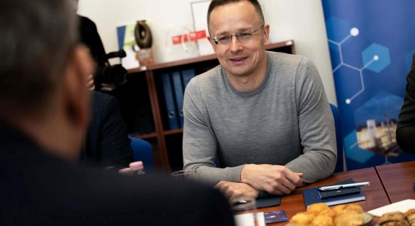 Szijjártó-botrány: Az Európai Bizottság elvárja a magyar kormánytól, hogy tisztázza a helyzetet