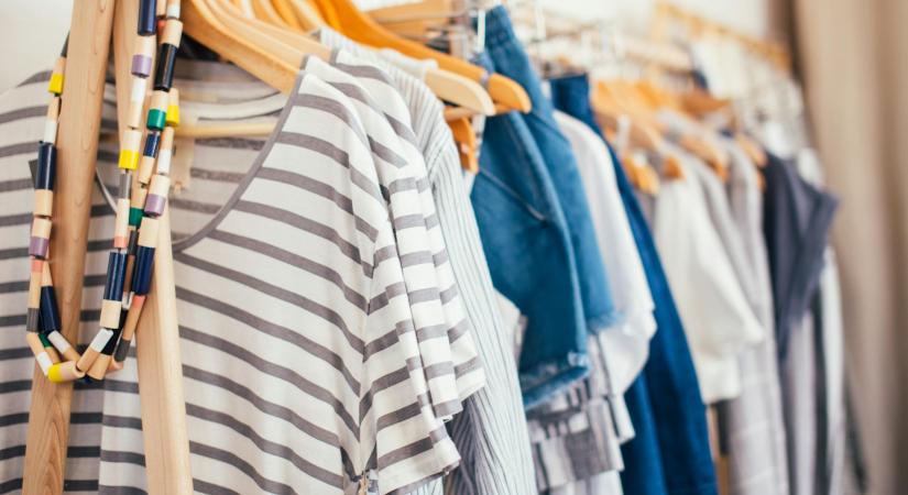 A fast fashion valódi ára: A textilipar környezeti hatásai