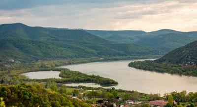 A Gólya új, vízparti helyet nyit a Dunakanyarban