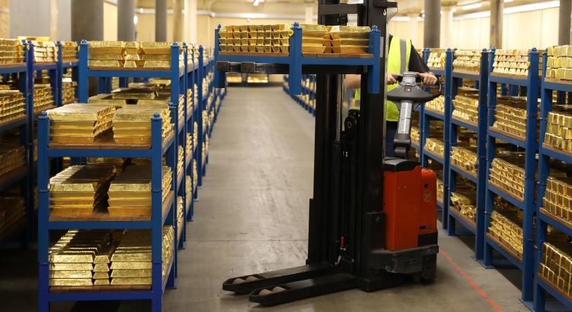 Történelmi zuhanás: az arany az elmúlt 40 év legrosszabb hetén van túl