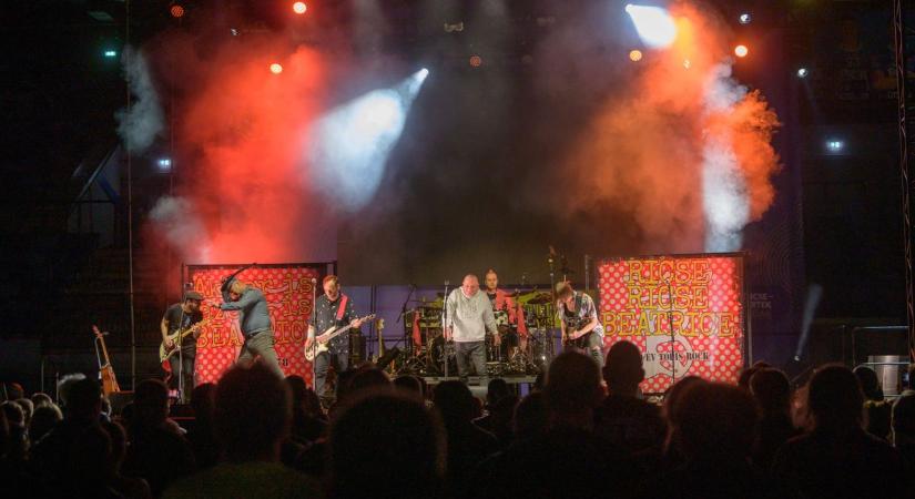 Generációk buliztak együtt: így szólt a Szerencsekoncert a Pick Arénában