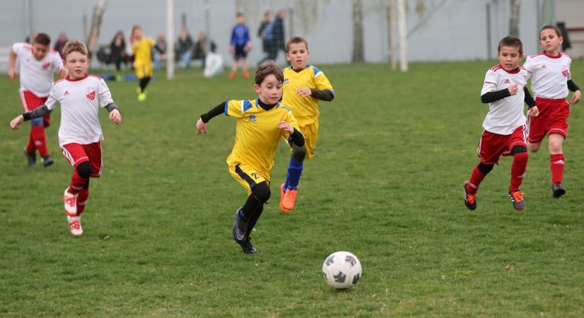 Cselek, gólok, gyerekkacaj: rajtol az idei Bene Liga