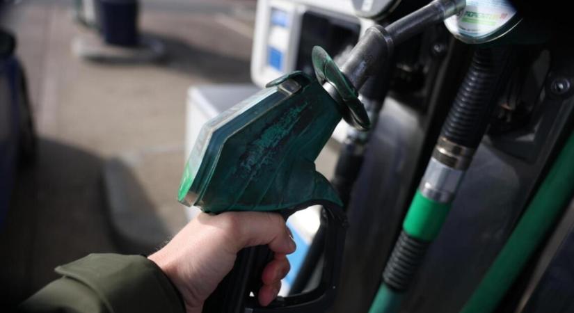 Olaszország csökkenti az üzemanyag jövedéki adóját az emelkedő árak közepette