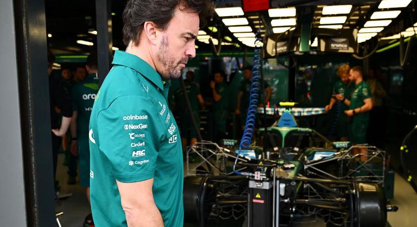 Új pilóta ül Alonso autójába Japánban