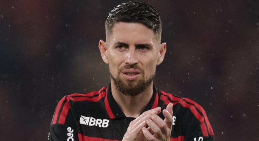 „A rajongóid nélkül semmi sem lennél” – beolvasott a korábbi válogatott focista Chappel Roannak