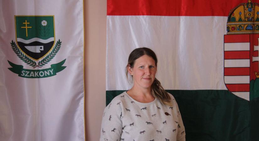 Kicsi, de lelkes falu a Répce mellett, Szakony nem adja fel