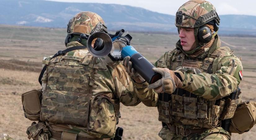 Nem unatkoznak a katonák, fontos kiképzésen vettek részt