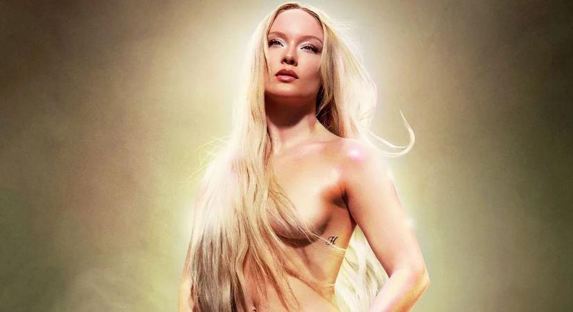 A Szigeten fogja mutogatni formás melleit a szexi énekesnő – galéria