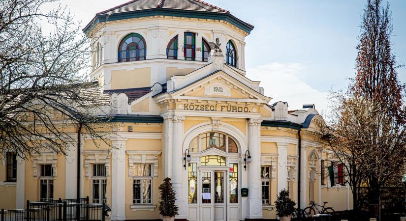 Egyedülálló „butikfürdő” építését jelentették be Szerencsen a víz világnapján - képekkel