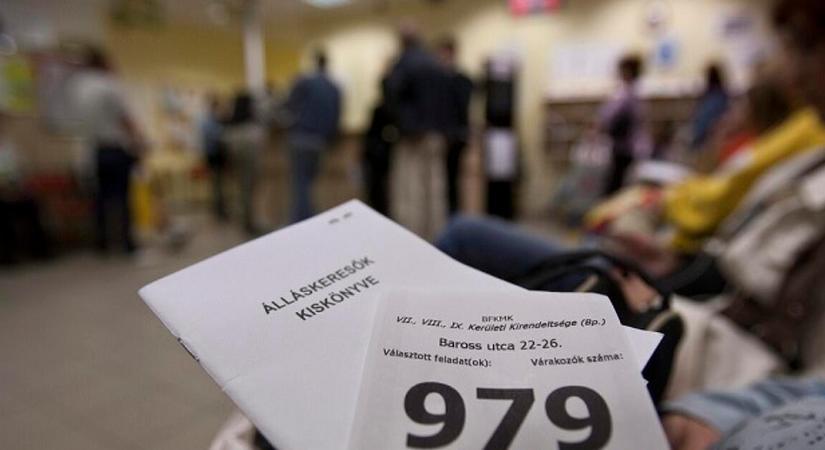 Szebben süt a nap az álláskeresőkre