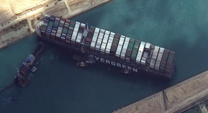 Öt éve történt a Szuezi-csatorna legnagyobb blokádja, ami megbénította a globális kereskedelmet