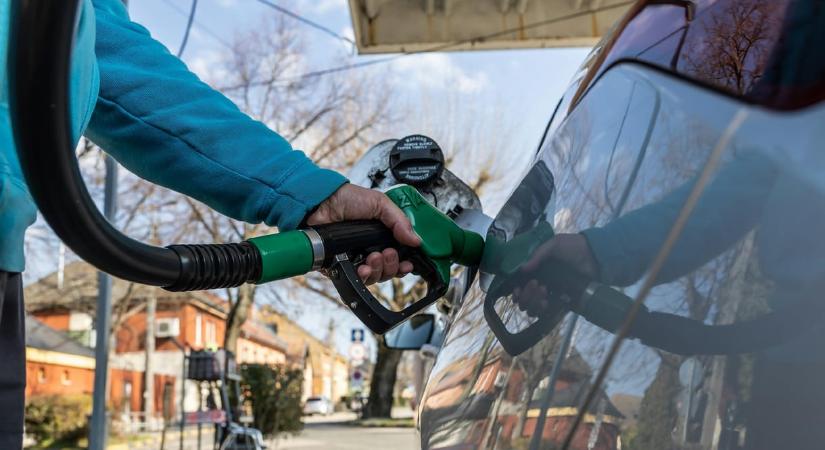 Független Benzinkutak Szövetsége: a kormány nem csökkenti a a kiskereskedelmi adót a kisebb benzinkutaknál