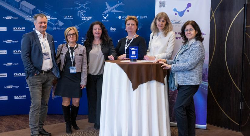 Napi félmillió csomagot kezelnek a vámhatóságok, pörög az e-kereskedelem