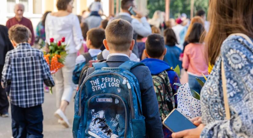 Az oktatási-nevelési támogatást igénylő határon túliak szavazatát kéri Semjén és Nacsa egy levélben